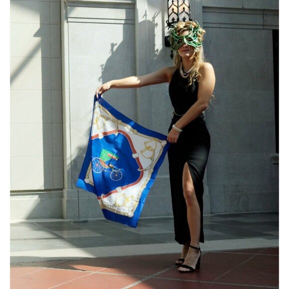 Equestrian Golden Stirrups Carriage Scarf Vintage Accessory - Picture 1 of 5